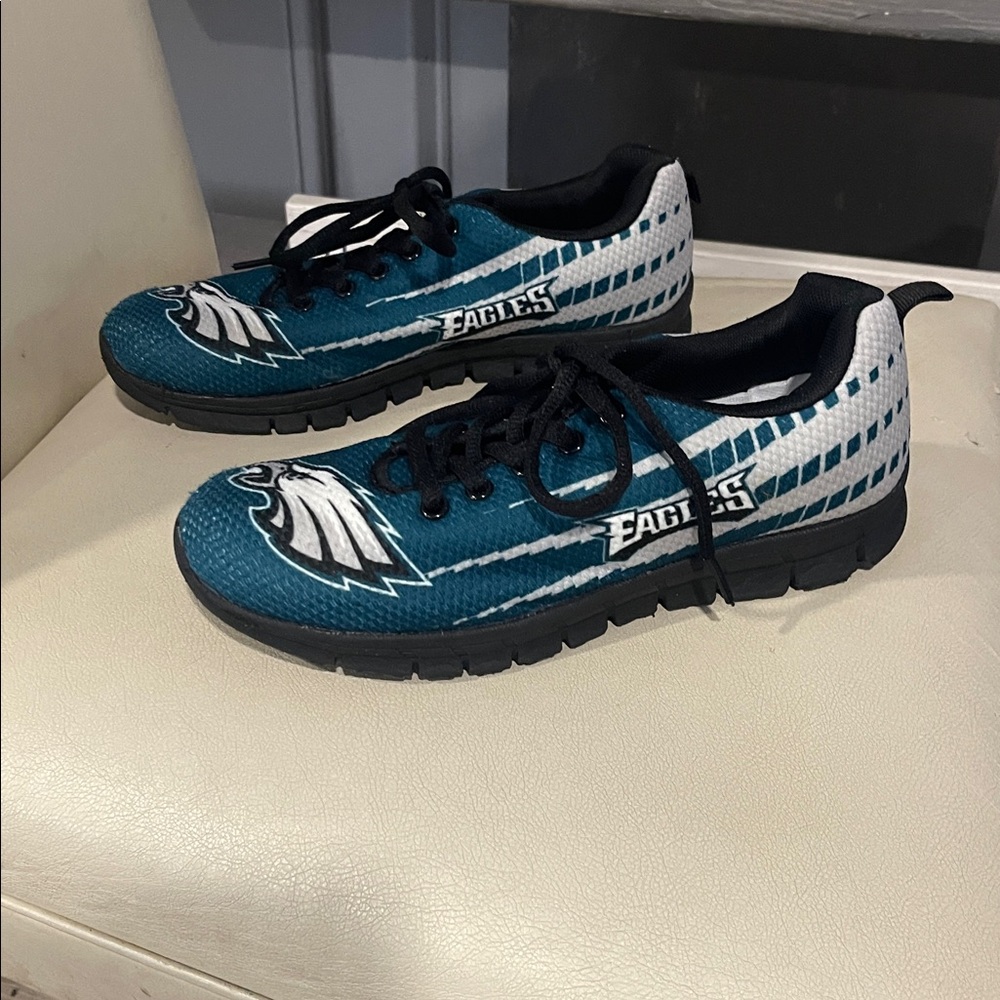 Philadelphia Eagles Sneakers Lightweight Football NFL Size 7 - Picture 3 of 6